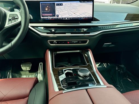 Used 2026 BMW X6 xDrive40i image 18