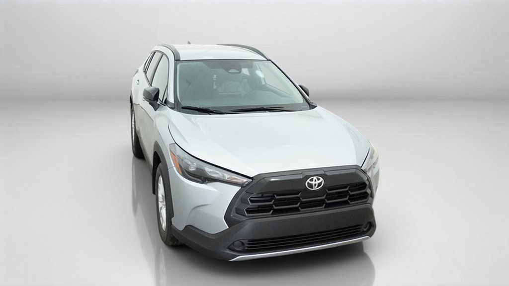 New 2026 Toyota Corolla Cross LE FWD image 4
