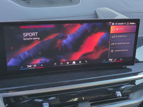 Used 2025 BMW X5 M60i image 23