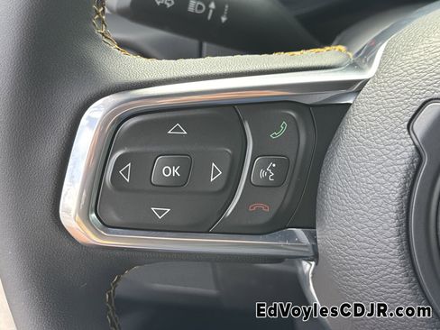 Certified 2024 Jeep Wrangler Sahara w/ Technology Group image 29