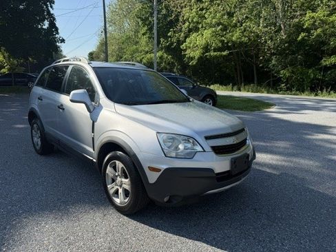 Used 2013 Chevrolet Captiva Sport LS FWD image 1