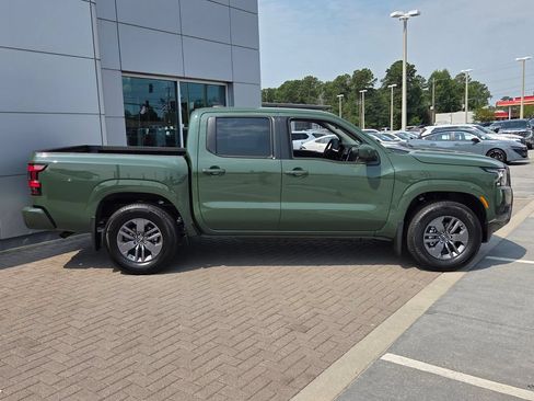 New 2026 Nissan Frontier SV w/ Tow Package RWD image 8