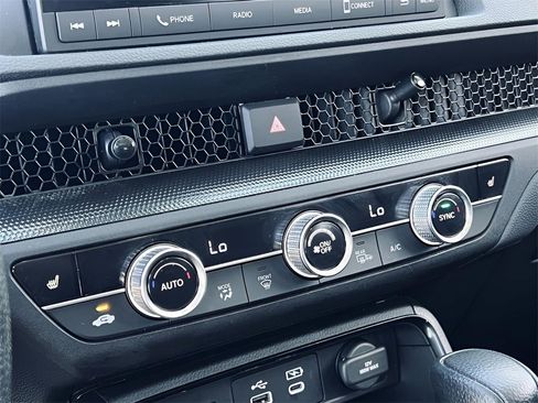 Used 2024 Honda CR-V EX image 25