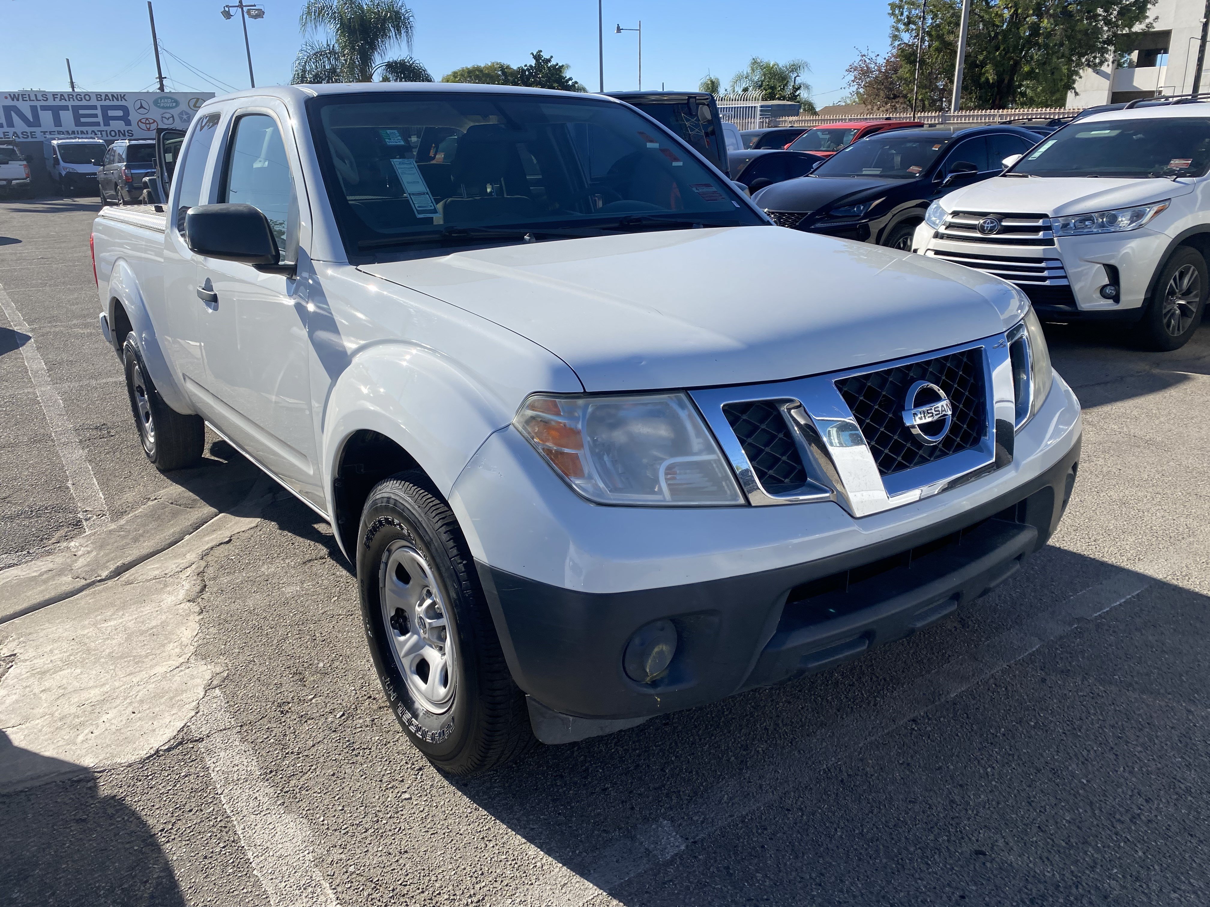 Used 2019 Nissan Frontier S RWD image 9