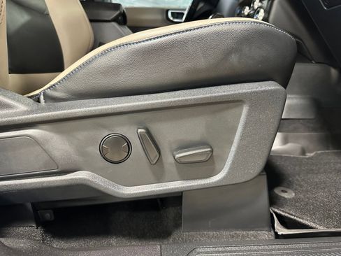 Used 2023 Ford Bronco Wildtrak AWD/4WD image 39