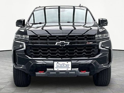 Used 2024 Chevrolet Tahoe Z71 w/ Luxury Package AWD/4WD image 3
