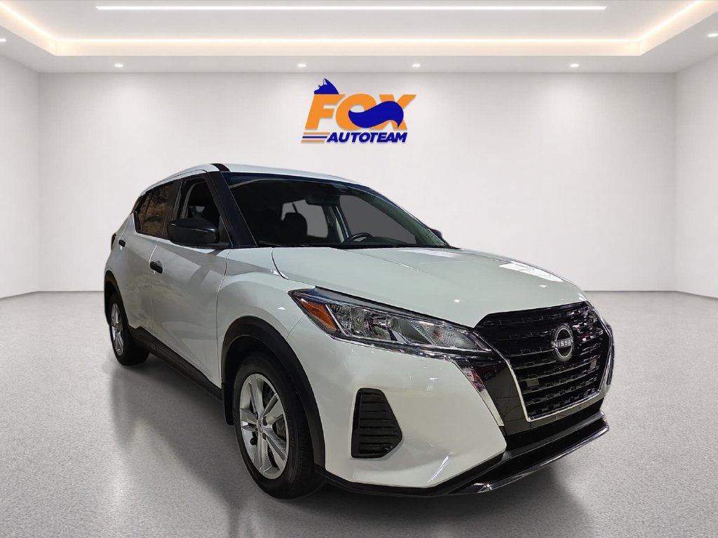 Used 2023 Nissan Kicks S w/ Interior Electronics Package FWD image 4