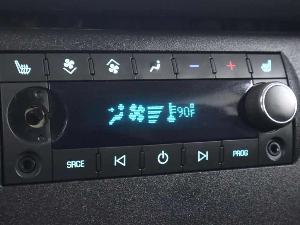 Used 2013 GMC Yukon XL Denali RWD image 35