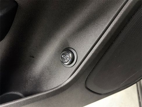 Certified 2024 Chevrolet Blazer LT w/ Convenience Package image 24