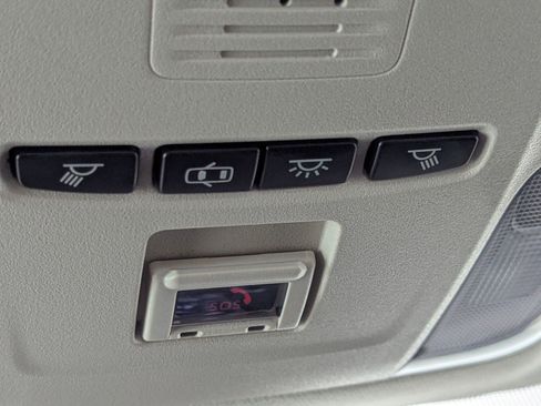 Used 2022 Toyota Corolla LE image 27