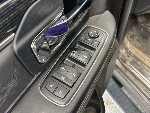 Used 2014 RAM 1500 Limited AWD/4WD image 22