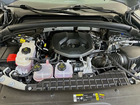 Used 2022 Jeep Grand Cherokee Trailhawk image 35