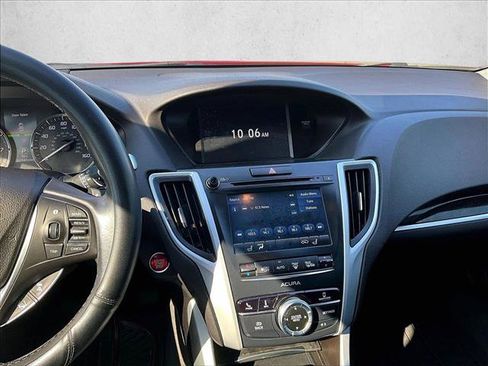 Used 2019 Acura TLX image 8