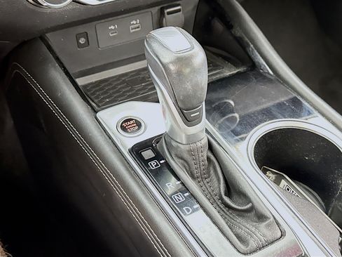 Used 2024 Nissan Altima 2.5 SV w/ SV Premium Package AWD/4WD image 18