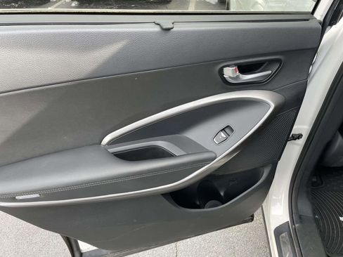 Used 2019 Hyundai Santa Fe XL SE w/ SE Premium Package 02 image 19