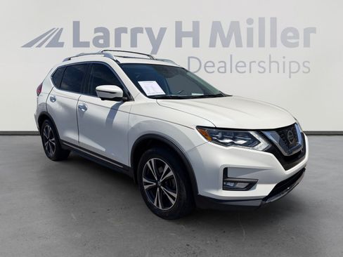 Used 2017 Nissan Rogue SL w/ SL Premium Package FWD image 7
