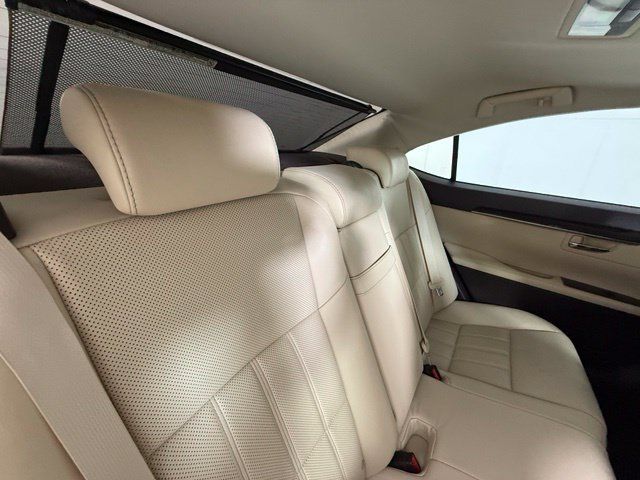 Used 2016 Lexus ES 350 w/ Luxury Package w/Wood Trim FWD image 27