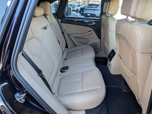 New 2026 Porsche Macan image 24