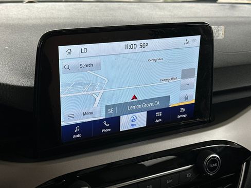 Used 2020 Ford Escape SE image 17