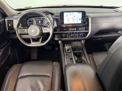 Used 2023 Nissan Pathfinder SL w/ Lighting Package (N92) image 14