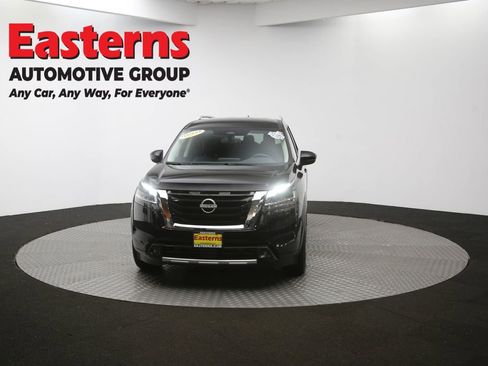 Used 2022 Nissan Pathfinder SL image 55