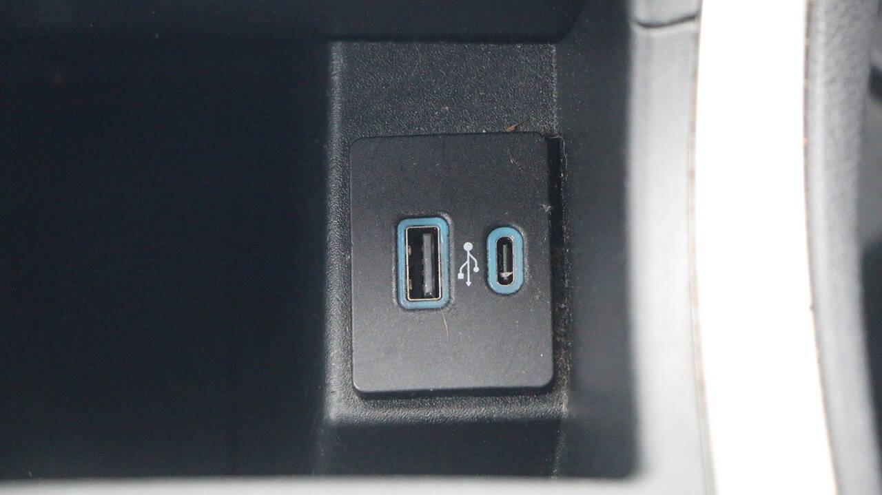 Certified 2024 Ford Edge SEL AWD/4WD image 21