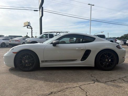 Used 2021 Porsche 718 Cayman RWD image 14