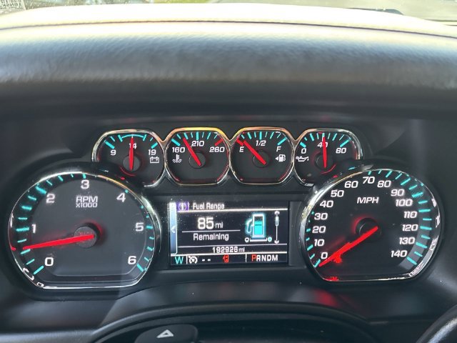 Used 2015 Chevrolet Suburban LT AWD/4WD image 23
