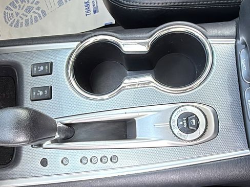 Used 2020 Nissan Pathfinder SL image 17