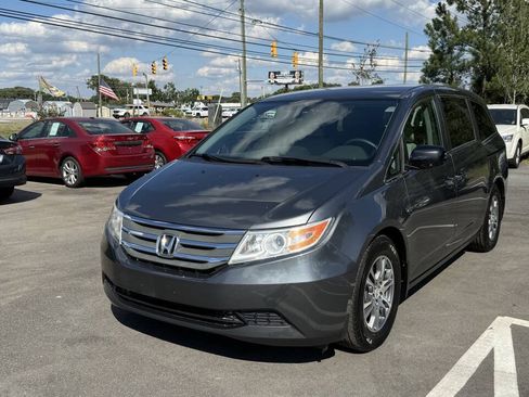 Used 2013 Honda Odyssey EX image 3