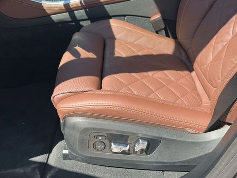 New 2026 BMW X5 M60i w/ Executive Package image 12