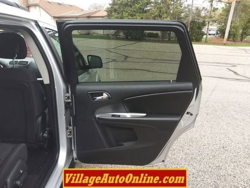 Used 2014 Dodge Journey SE w/ Flexible Seating Group FWD image 32