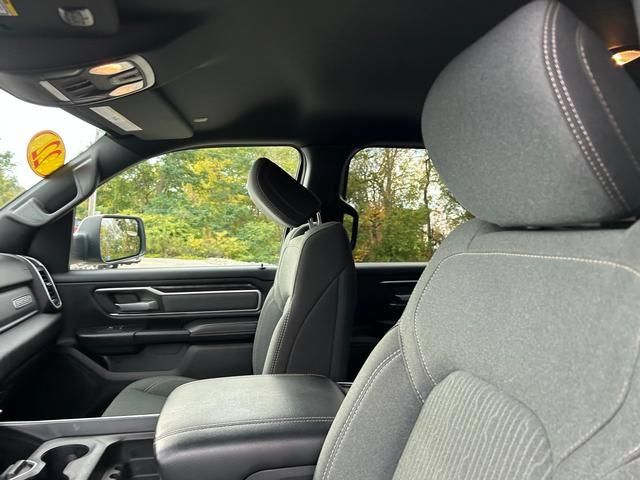 Used 2022 RAM 1500 Big Horn AWD/4WD image 12