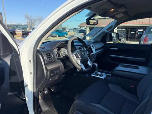 Used 2014 Toyota Tundra SR5 w/ SR5 Upgrade Package image 16