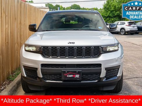 Used 2023 Jeep Grand Cherokee L Laredo AWD/4WD image 2