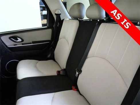 Used 2005 Mercury Mariner Luxury image 14