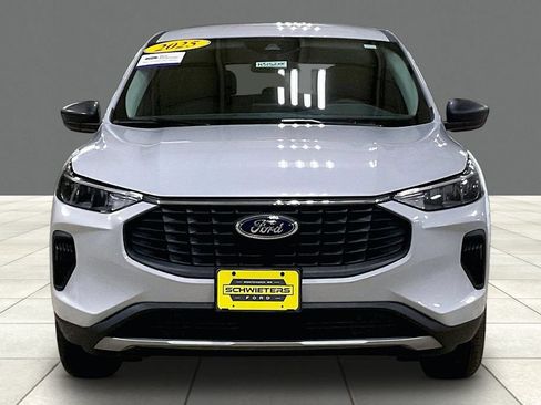 Certified 2025 Ford Escape Active AWD/4WD image 3