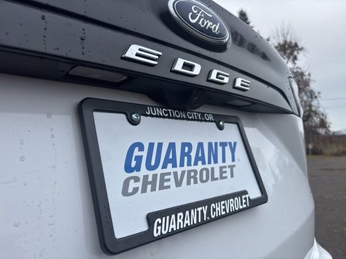Used 2023 Ford Edge SEL image 39