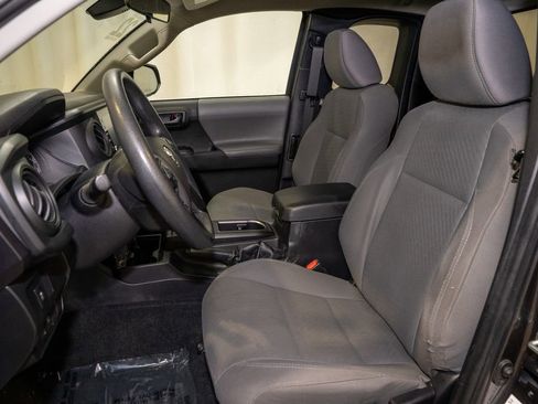 Certified 2022 Toyota Tacoma SR image 10