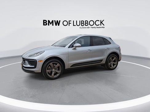 Used 2025 Porsche Macan AWD/4WD image 5