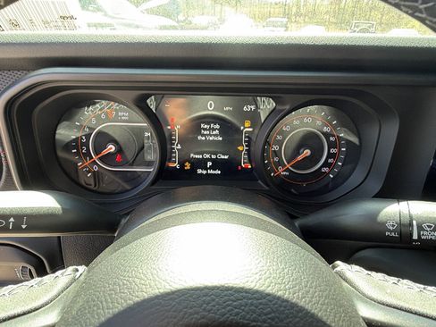 New 2026 Jeep Gladiator Rubicon AWD/4WD image 24