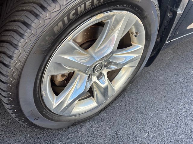 Used 2016 Toyota Highlander Limited Platinum AWD/4WD image 3