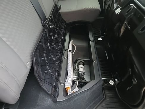 Used 2023 Toyota Tacoma SR5 image 91