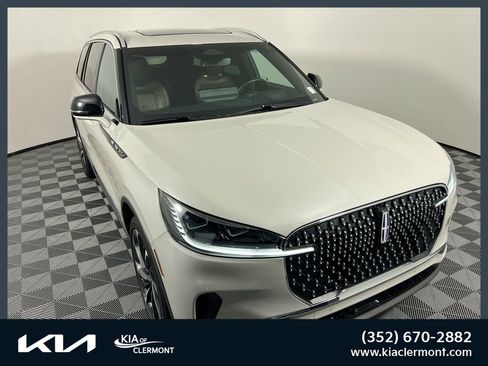 Used 2025 Lincoln Aviator Reserve w/ Luxury Package RWD image 1