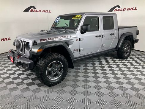 Used 2020 Jeep Gladiator Rubicon image 3
