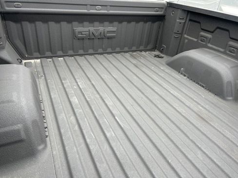 Used 2025 GMC Sierra 1500 SLT w/ SLT Premium Plus Package image 10