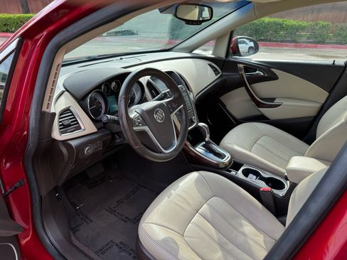 Used 2012 Buick Verano Leather FWD image 18