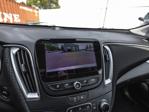 Used 2024 Chevrolet Malibu LT FWD image 14