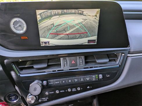 Used 2022 Lexus ES 300h 300h image 23