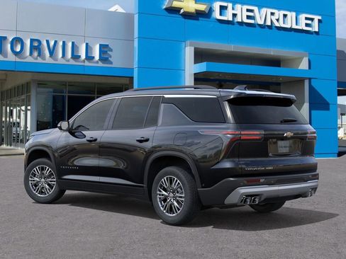 New 2026 Chevrolet Traverse LT image 3